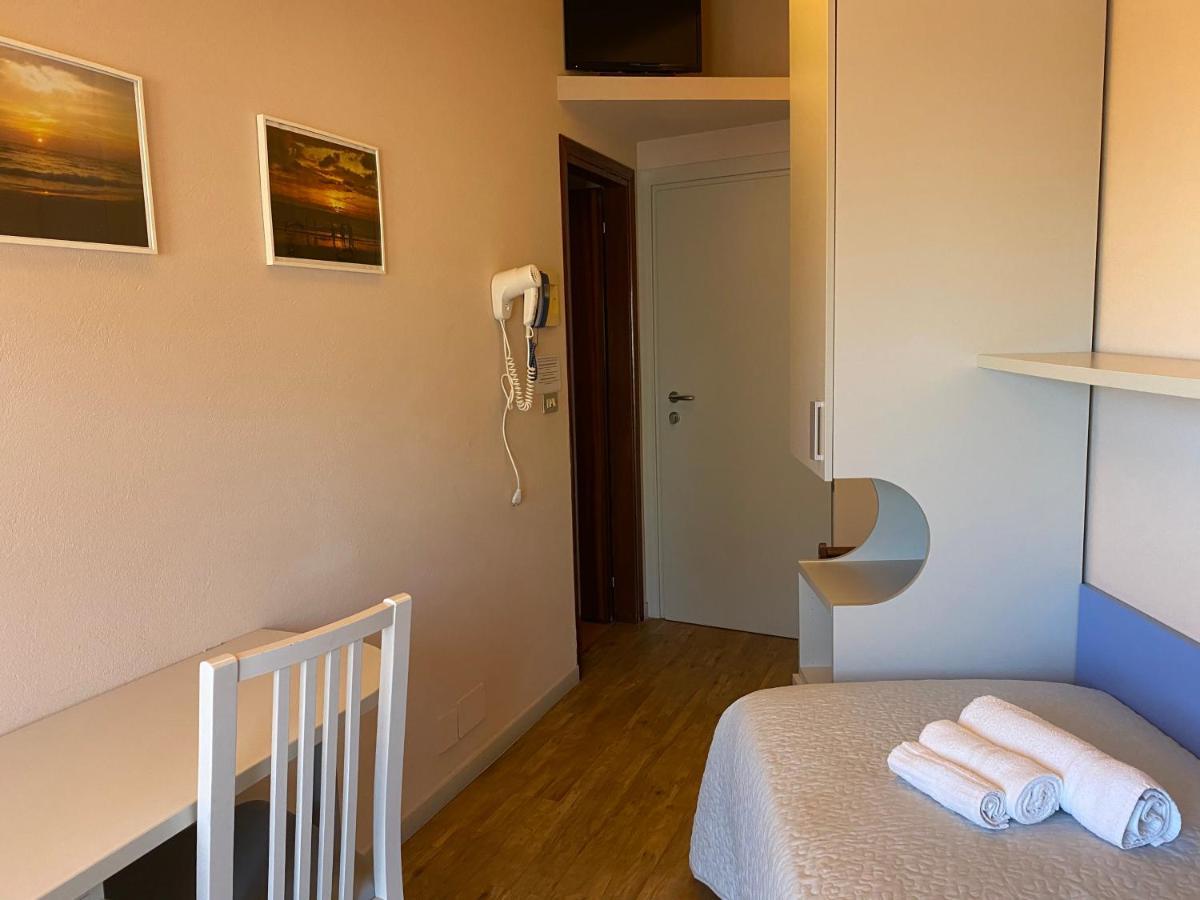 Hotel Moderno - Bed & Breakfast Cervia Zewnętrze zdjęcie